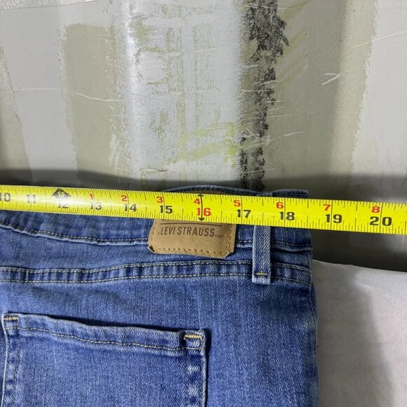 Levi's Signature Straight Jeans Womens Blue Faded Denim Mid Rise Size 18M 34x32‎ - Picture 15 of 16